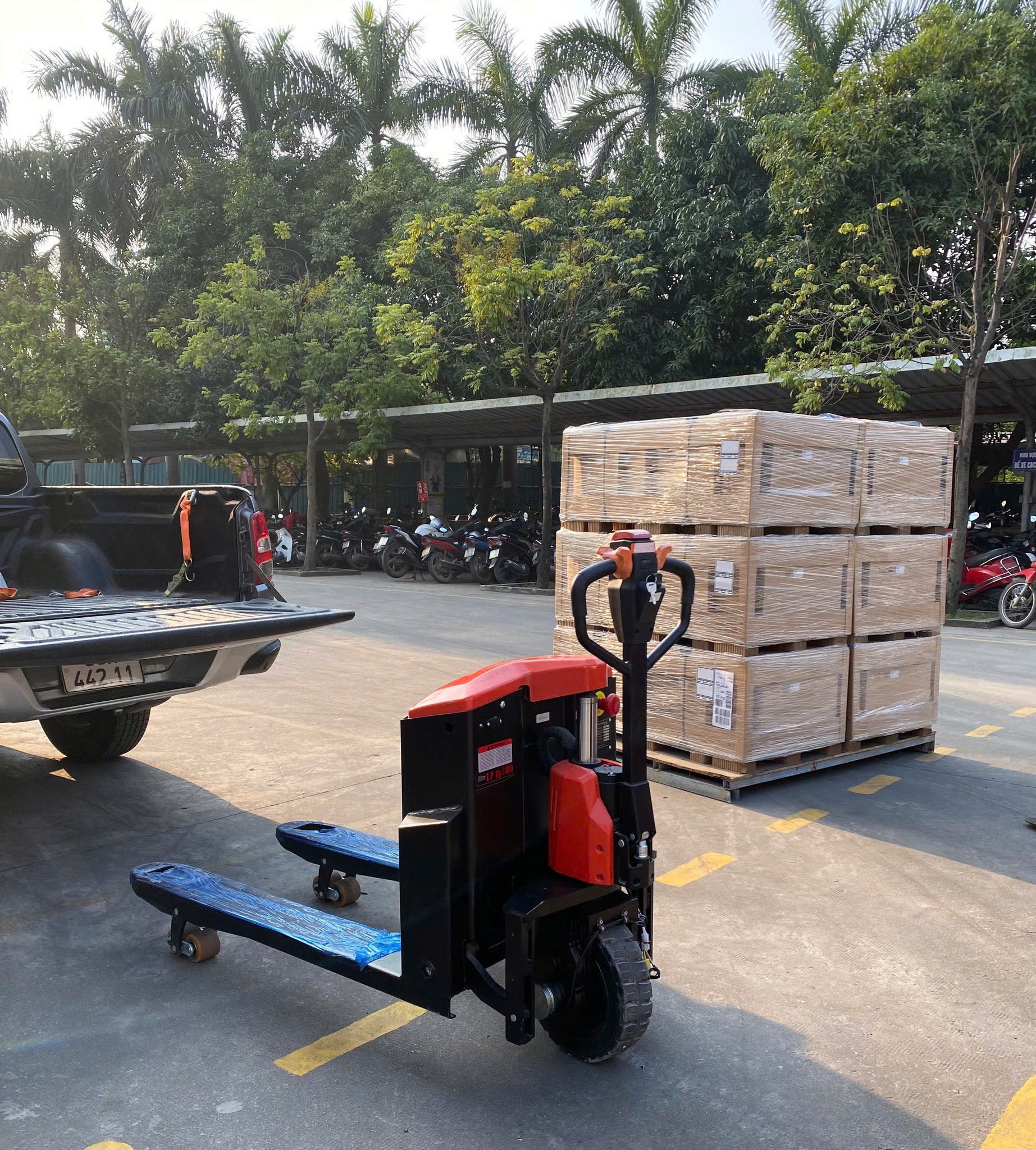 Xe Nâng Tay Điện 3 tấn CBD30-Y