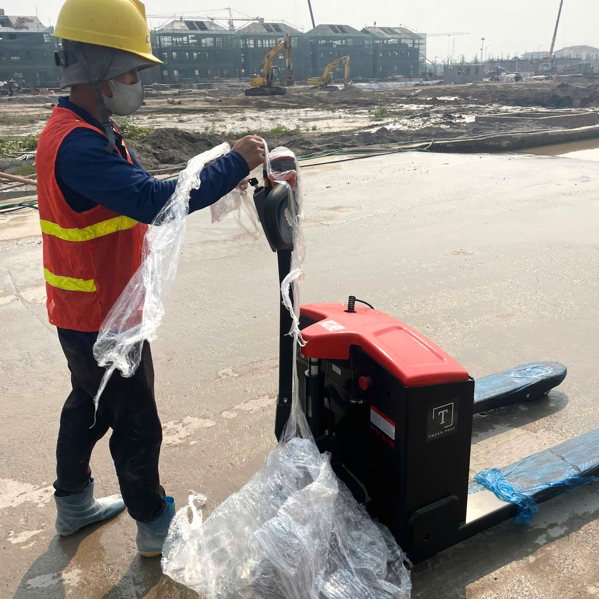 Xe nâng tay điện 3 tấn CBD30-C