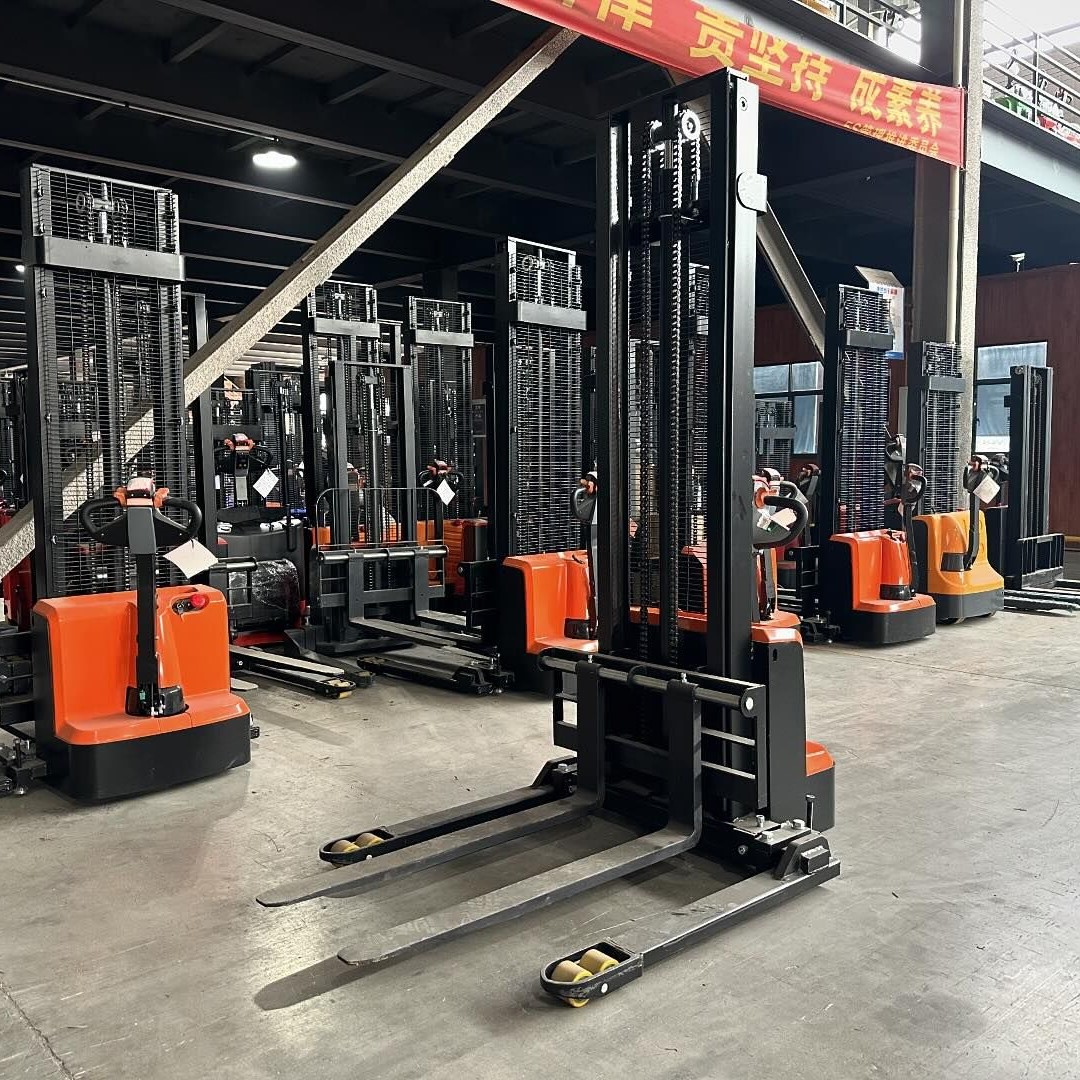 Xe nâng điện Stacker CL1330GHY