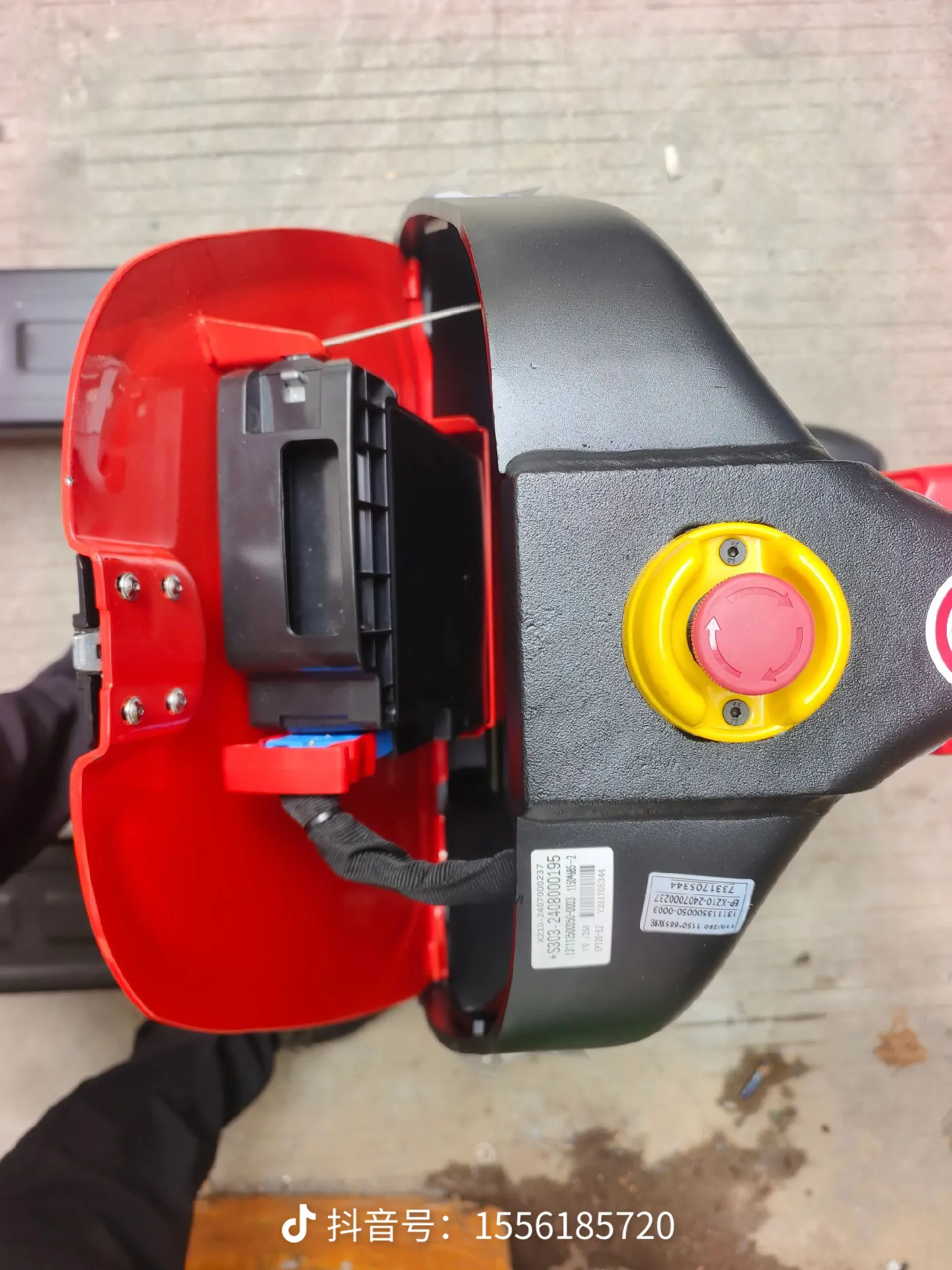 Xe nâng tay điện 1.5 tấn EPT15-EZ