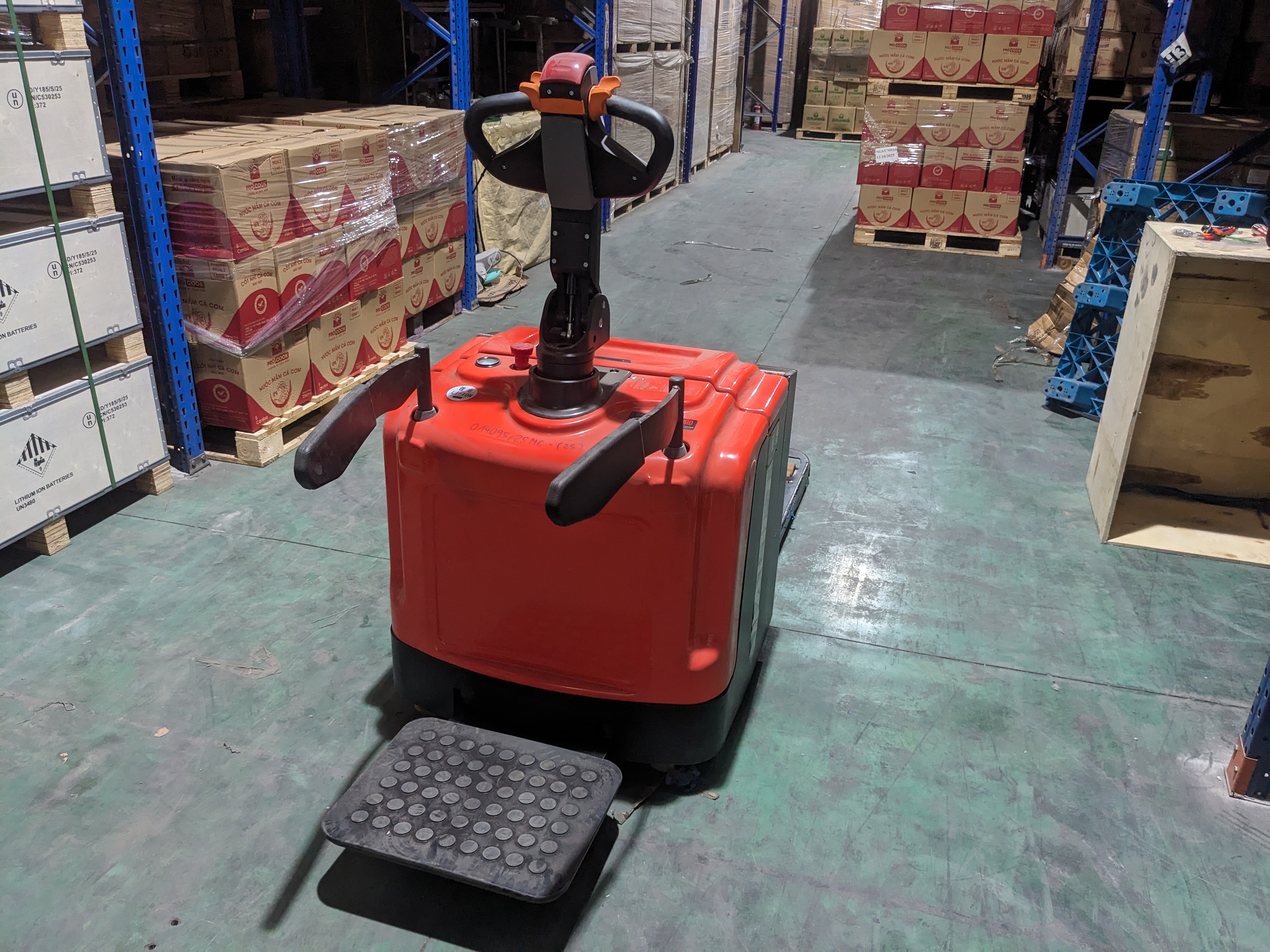 xe nâng tay điện đứng lái 2.5 tấn JIALIFT SL25GA
