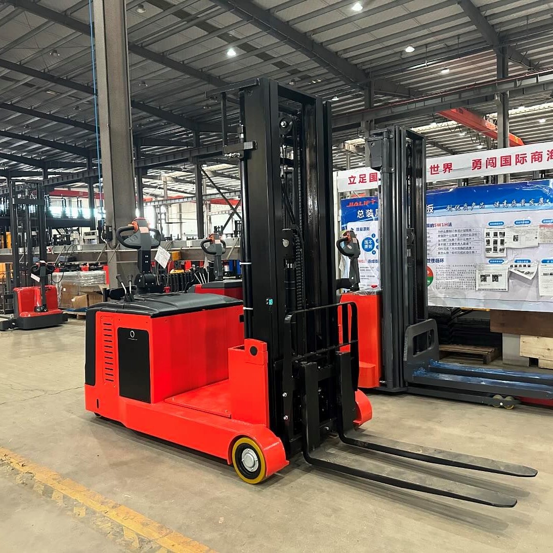 Xe nâng điện đối trọng Stacker 2 tấn