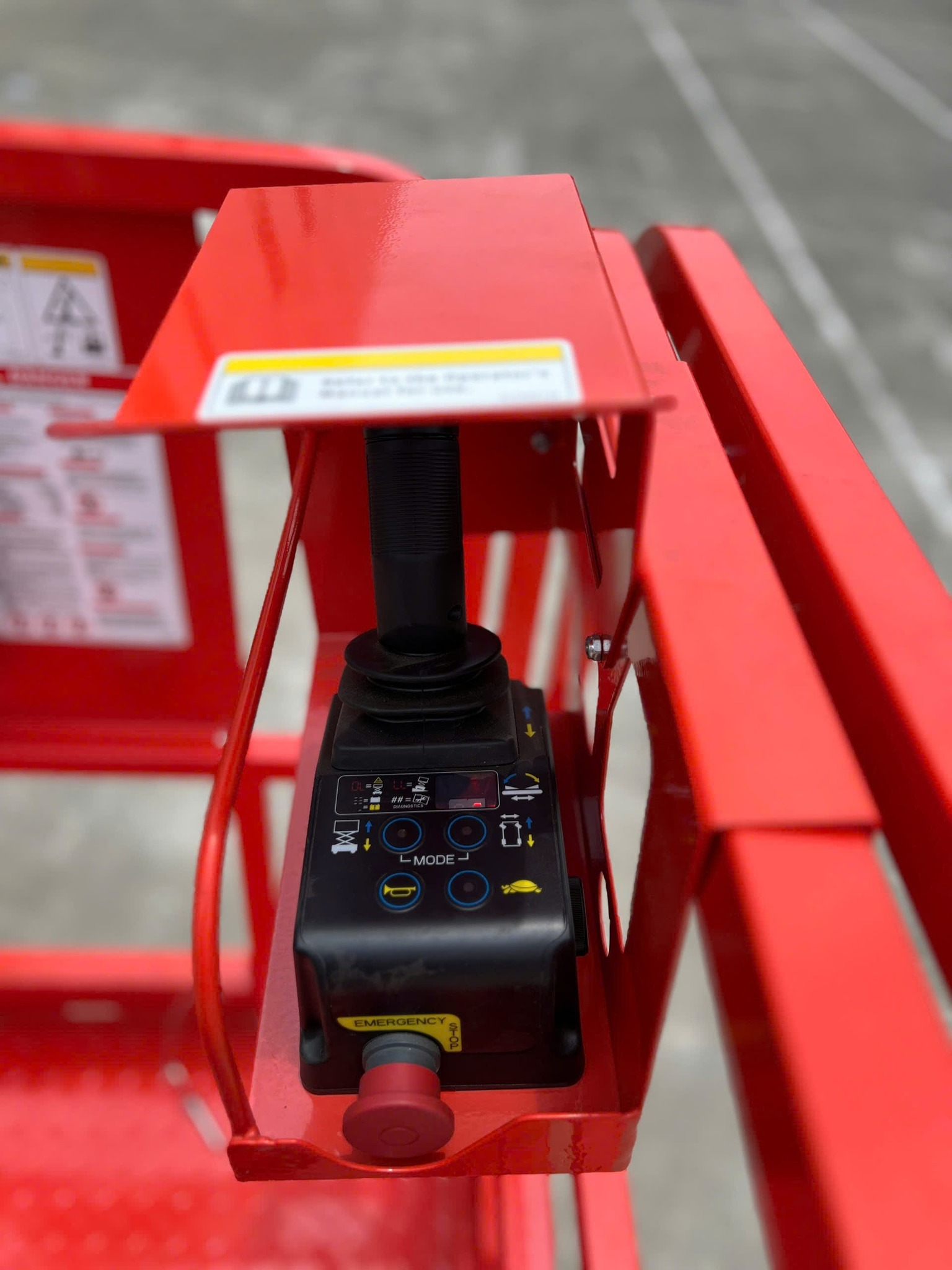 Xe nâng người cắt kéo tự hành 8 m Jialift JS0607