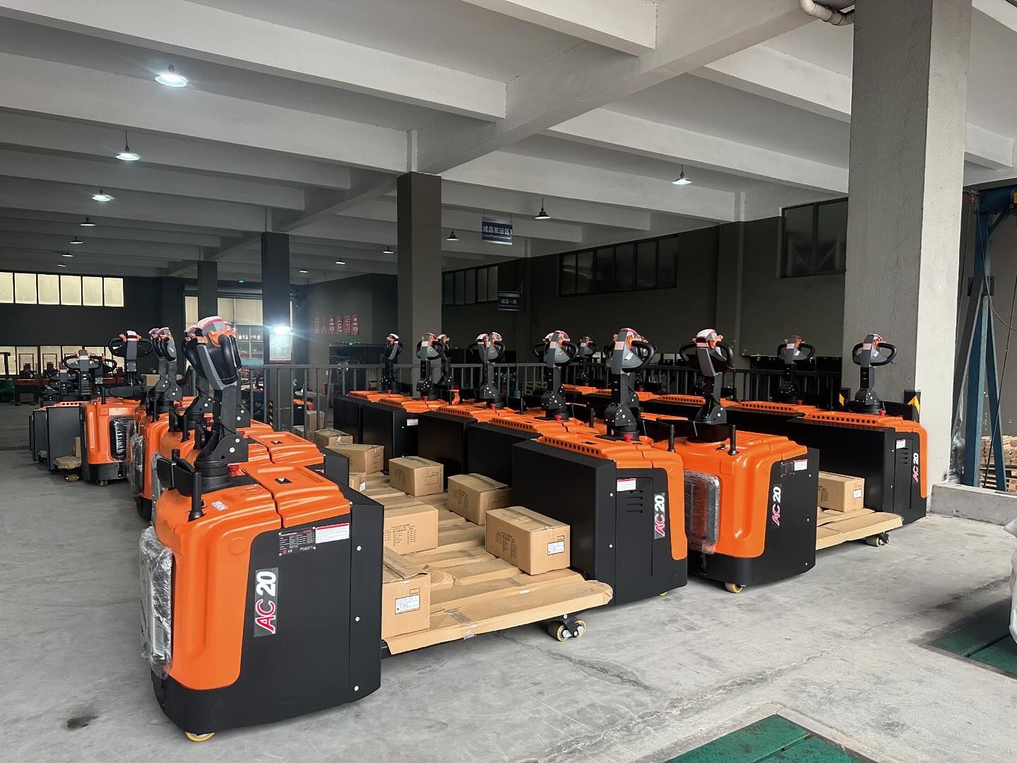 xe nâng tay điện đứng lái 2.5 tấn JIALIFT SL25GA